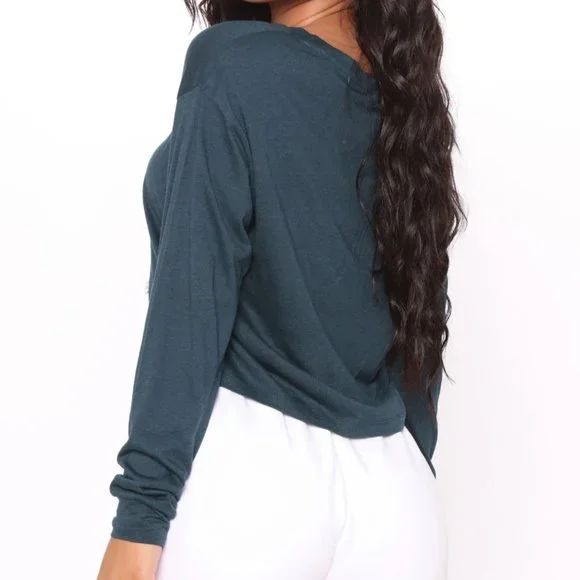 Fashion Nova | Cropped Long Sleeve T-Shirt | Medium | Teal - Picture 2 of 10